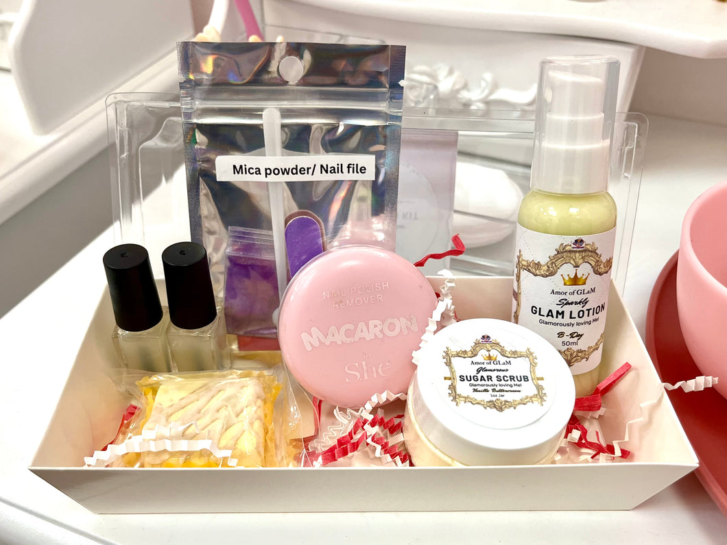 Ultimate Nail Glam Kit